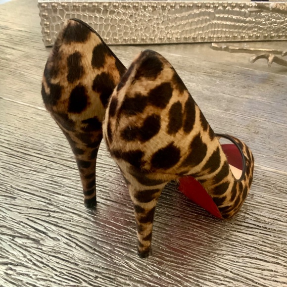 AUTHENTIC LEOPARD PRINT CHRISTIAN LOUBOUTIN HEELS - Picture 8 of 16